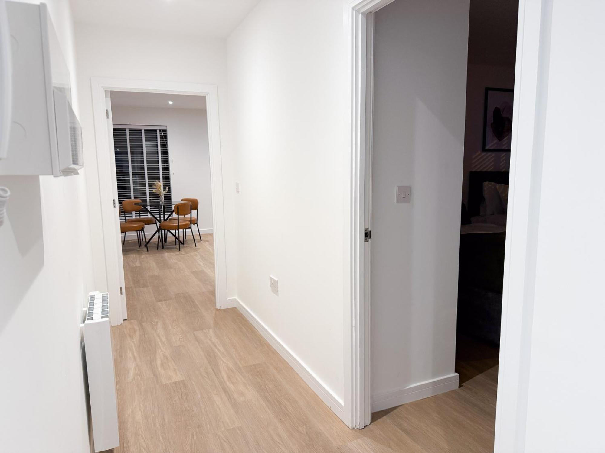 Spacious Modern 1 Bed Apartments In St Neots - Perfect For Contractors & Professionals - Free Parking - Wifi - Fully Equipped Kitchen - Smart Tv Ideal For Work Stays And Long Projects 外观 照片