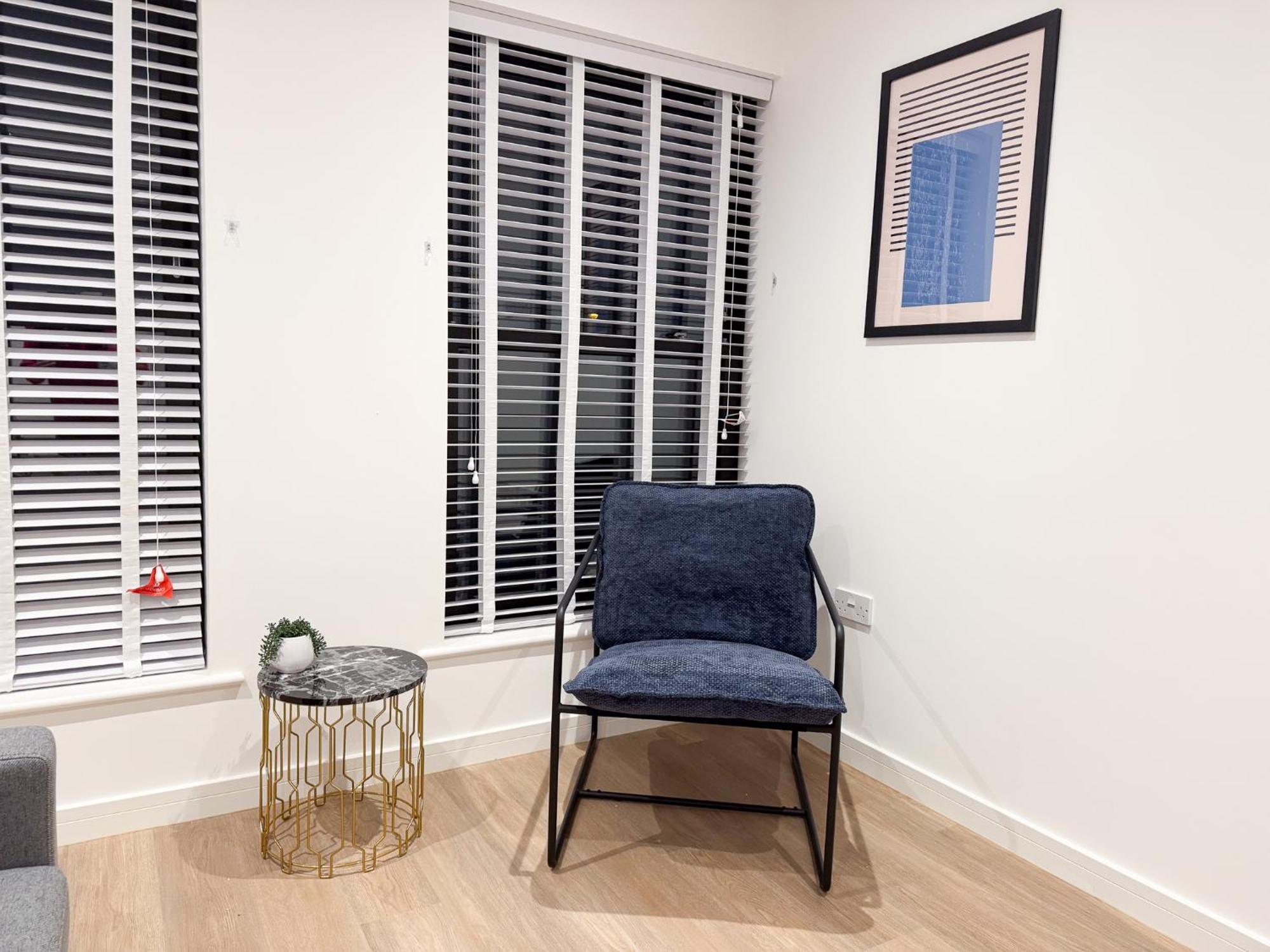 Spacious Modern 1 Bed Apartments In St Neots - Perfect For Contractors & Professionals - Free Parking - Wifi - Fully Equipped Kitchen - Smart Tv Ideal For Work Stays And Long Projects 外观 照片