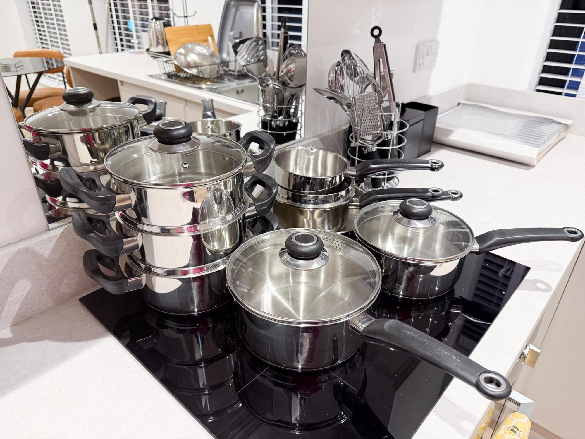 Spacious Modern 1 Bed Apartments In St Neots - Perfect For Contractors & Professionals - Free Parking - Wifi - Fully Equipped Kitchen - Smart Tv Ideal For Work Stays And Long Projects 外观 照片