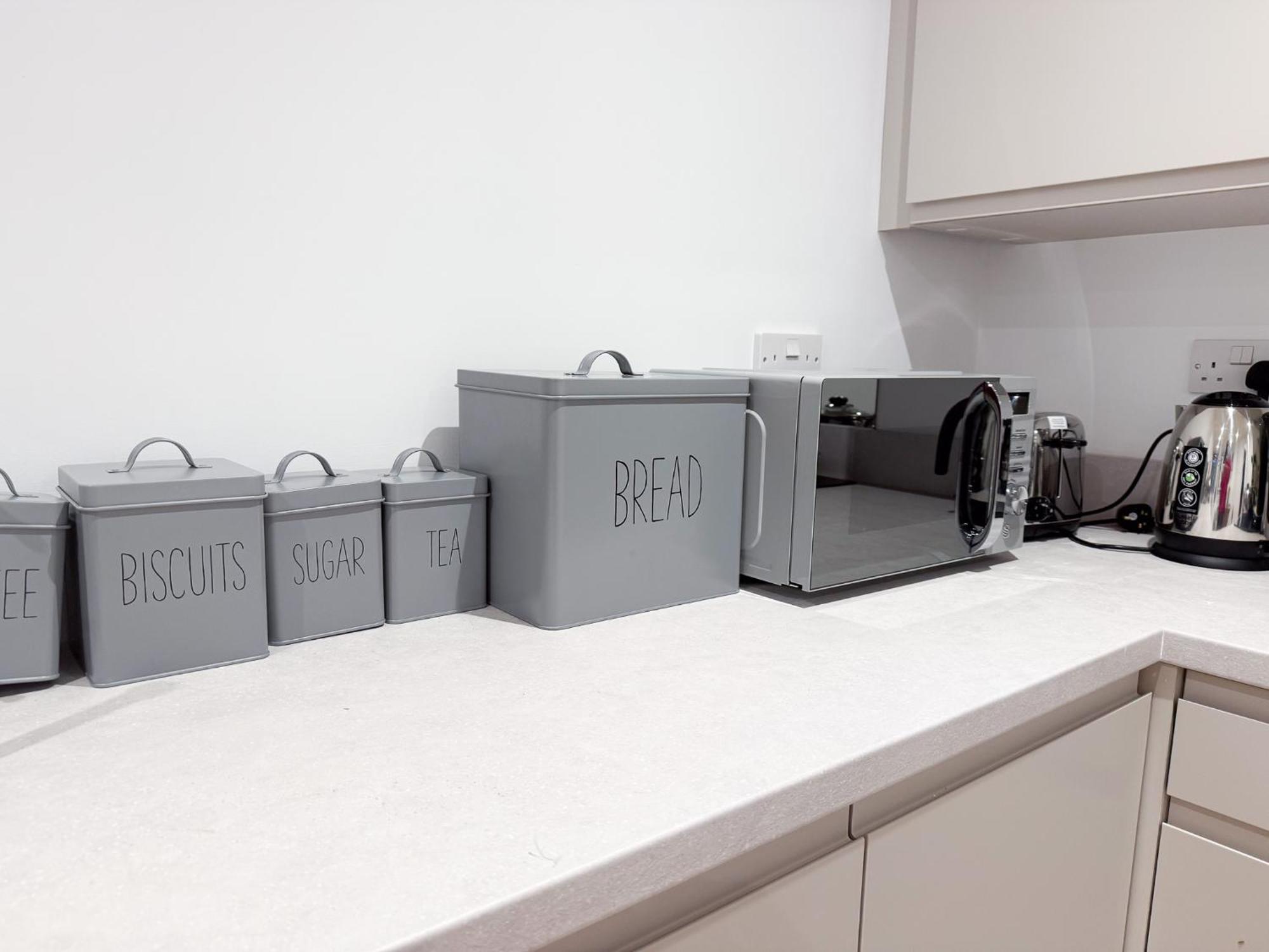 Spacious Modern 1 Bed Apartments In St Neots - Perfect For Contractors & Professionals - Free Parking - Wifi - Fully Equipped Kitchen - Smart Tv Ideal For Work Stays And Long Projects 外观 照片