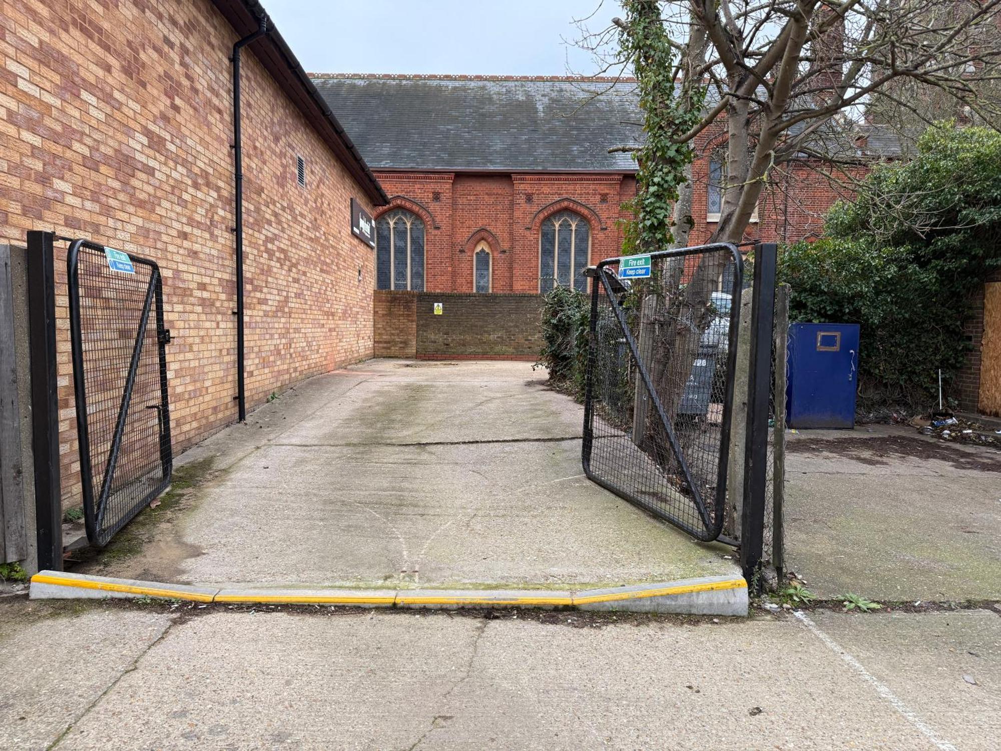 Spacious Modern 1 Bed Apartments In St Neots - Perfect For Contractors & Professionals - Free Parking - Wifi - Fully Equipped Kitchen - Smart Tv Ideal For Work Stays And Long Projects 外观 照片